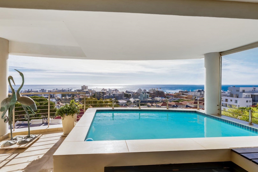 3 Bedroom Property for Sale in Sea Point Western Cape